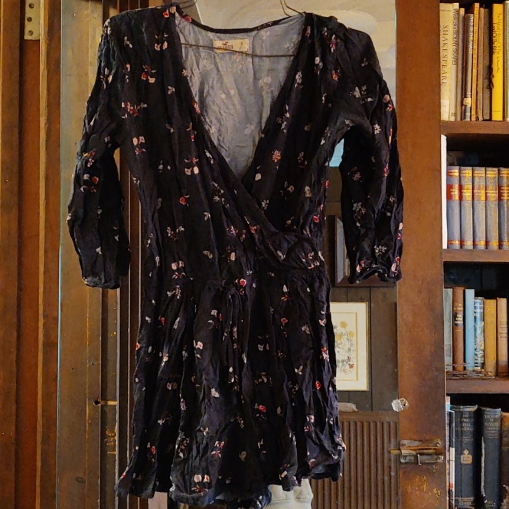 Hollister romper